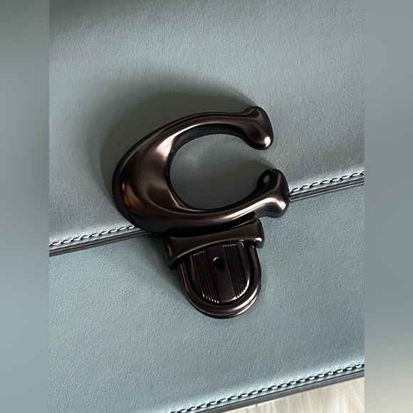 C6641 - Coach Studio Shoulder Bag - Picture 6 of 15